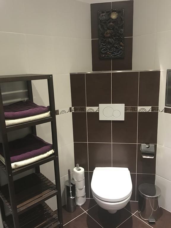 Apartments & Restaurant Tkalcovsky Dvur Praha Bagian luar foto